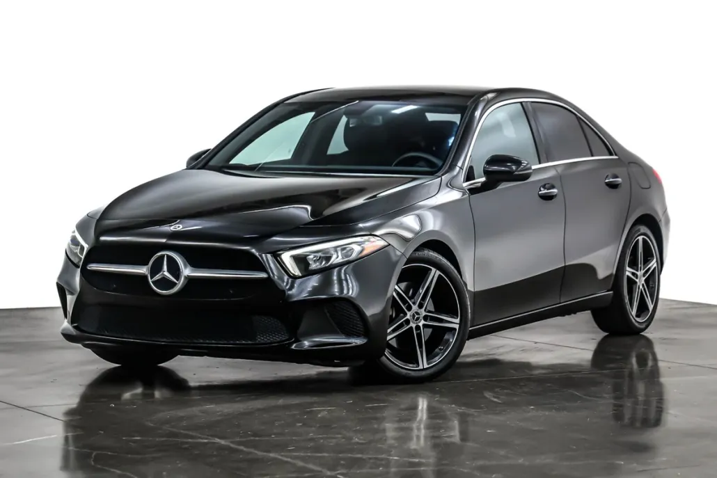 2021 Mercedes Benz A 220 photo 1