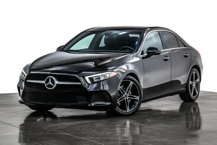 2021 Mercedes Benz A 220 photo 1