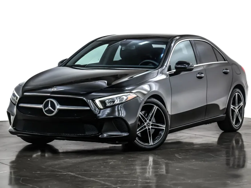 2021 Mercedes Benz A 220 photo 1