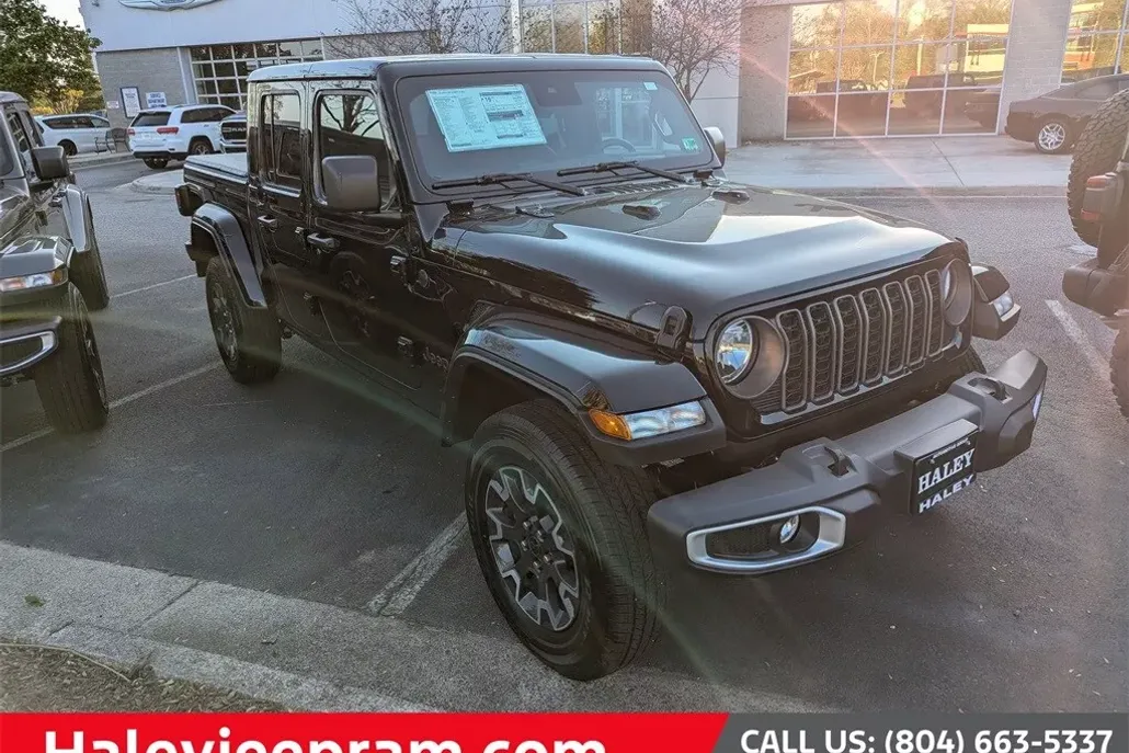 2025 Jeep Gladiator Sport S photo 1