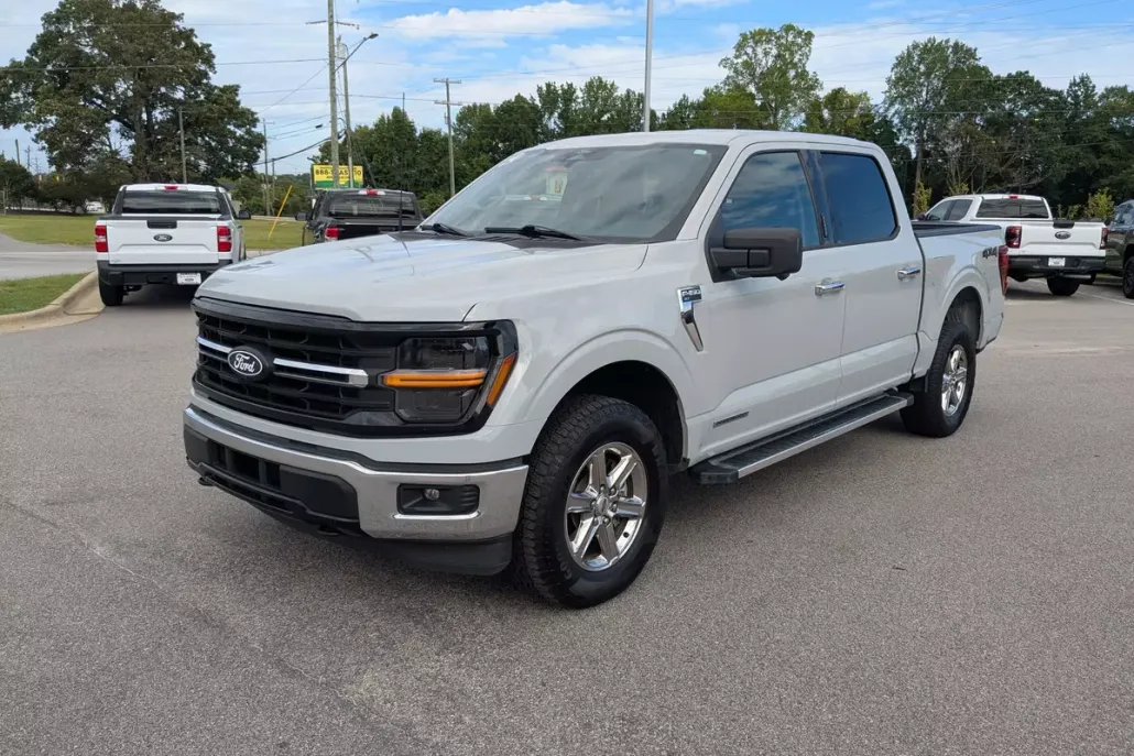 2024 Ford F-150 XLT photo 1
