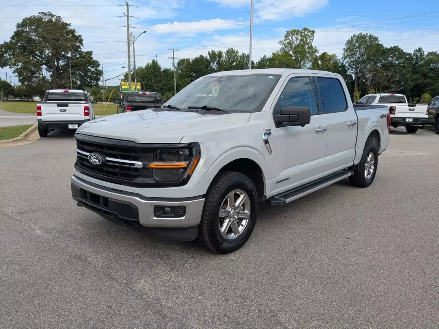 2024 Ford F-150 XLT photo 1