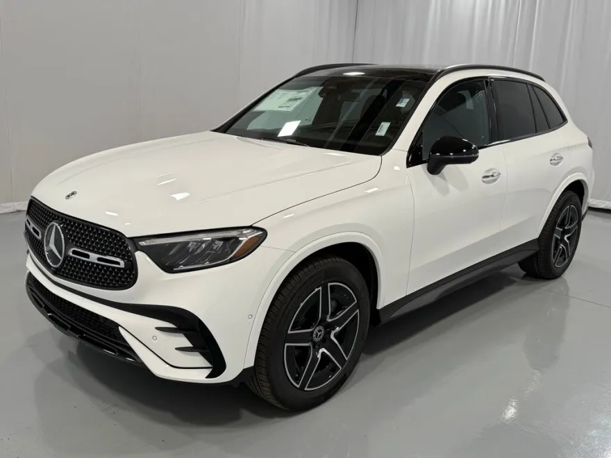 2026 Mercedes Benz GLC 300 4MATIC photo 1