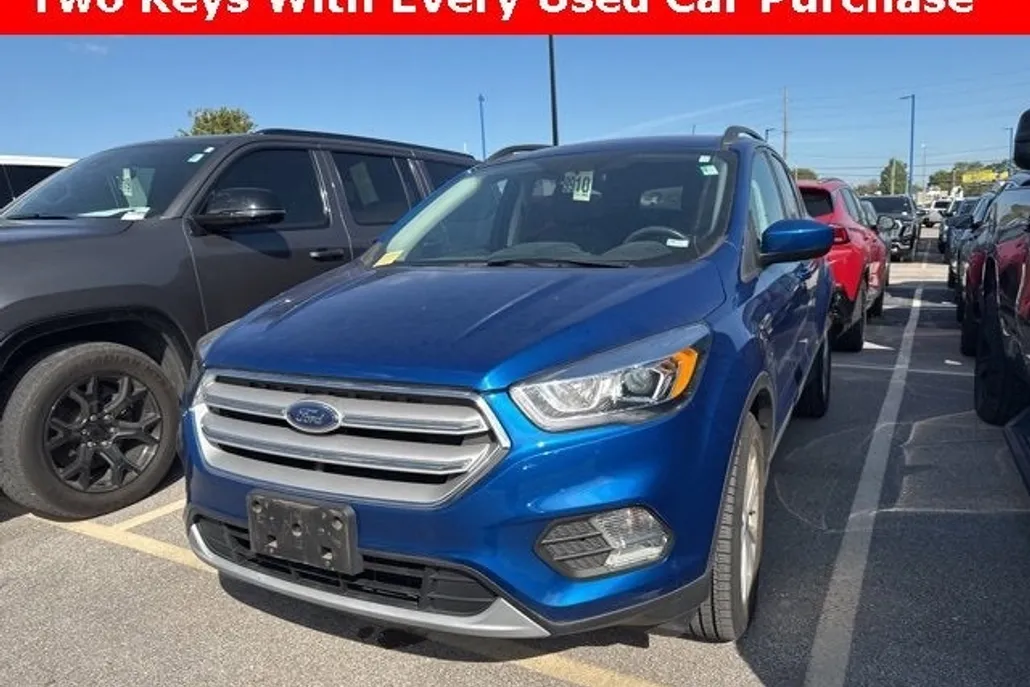 2019 Ford Escape SEL photo 1
