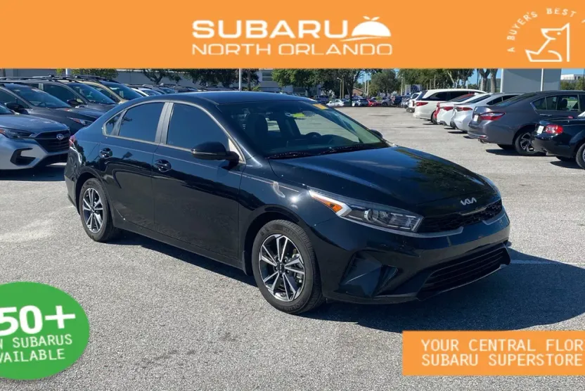 2023 Kia Forte LXS photo 1