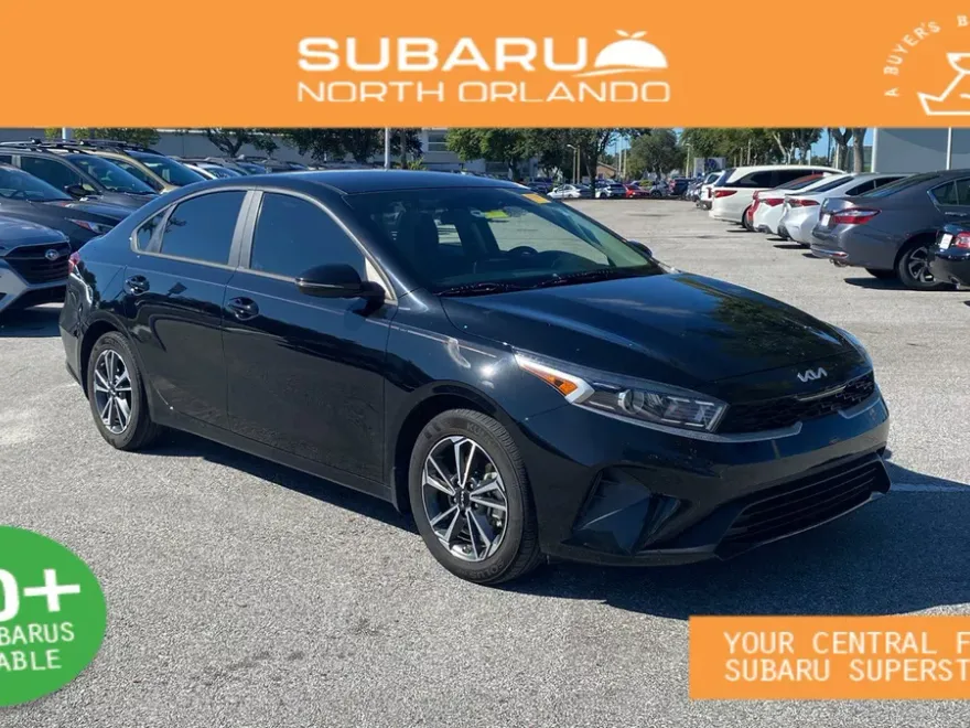 2023 Kia Forte LXS photo 1
