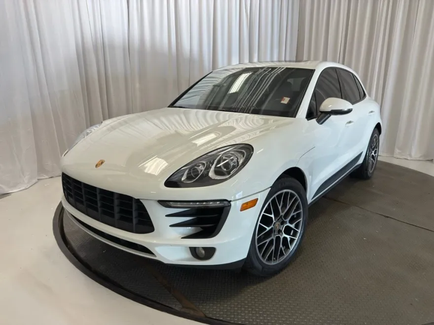 2018 Porsche Macan photo 1