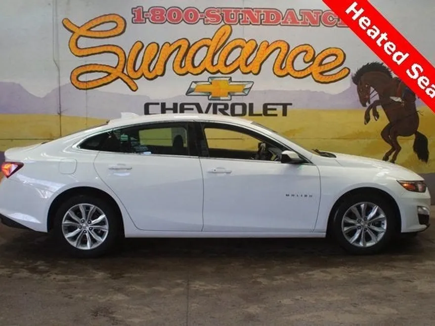 2022 Chevrolet Malibu 1LT photo 1