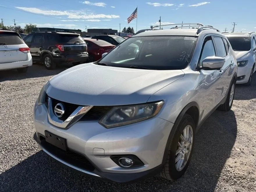 2014 Nissan Rogue SL photo 1