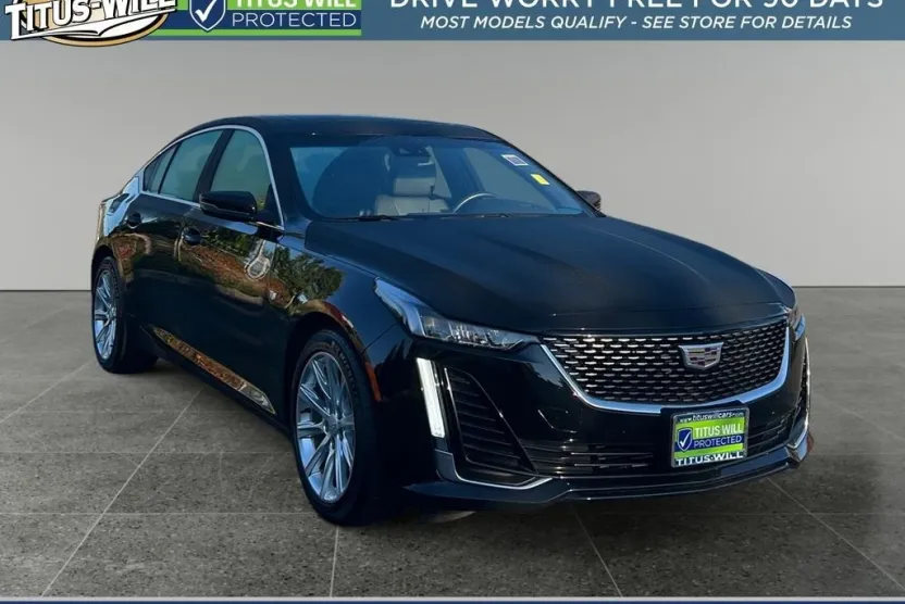 2022 Cadillac CT5 Luxury photo 1