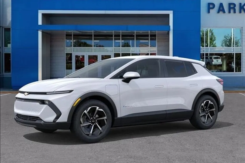 2026 Chevrolet Equinox EV 1LT photo 1