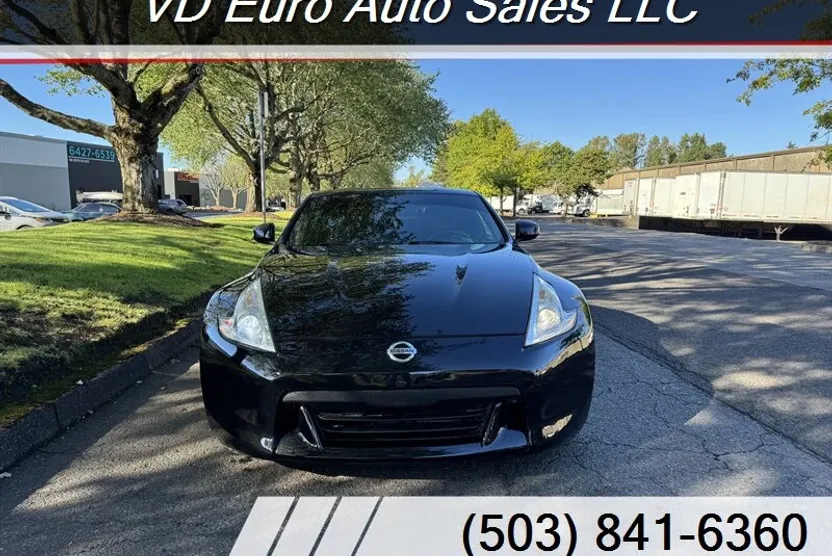 2012 Nissan 370Z photo 1