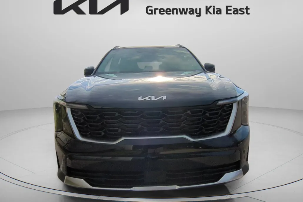 2025 Kia Sorento S photo 1