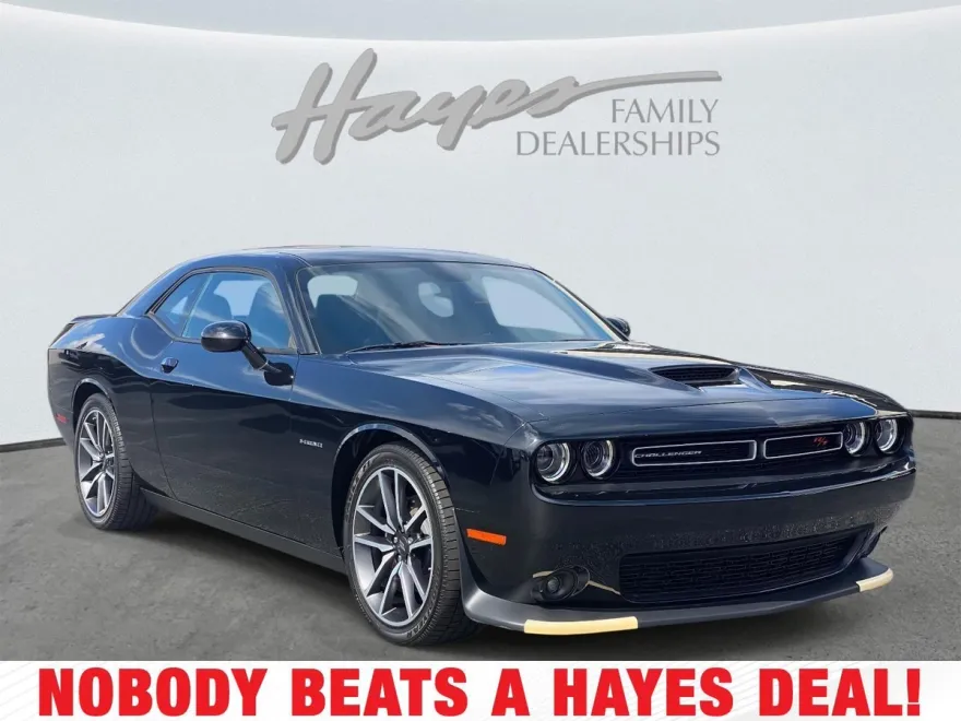 2022 Dodge Challenger R/T photo 1