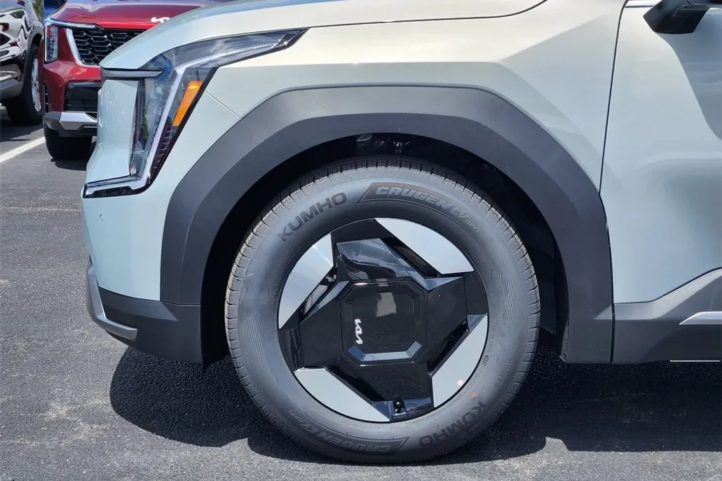 2026 Kia EV9 Light photo 1