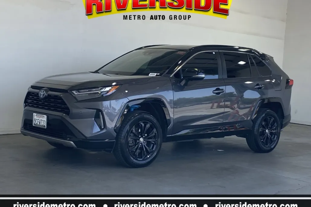 2022 Toyota RAV4 Hybrid XSE photo 1