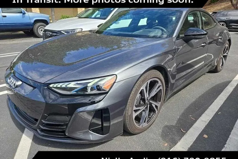 2023 Audi e-tron GT Premium Plus photo 1