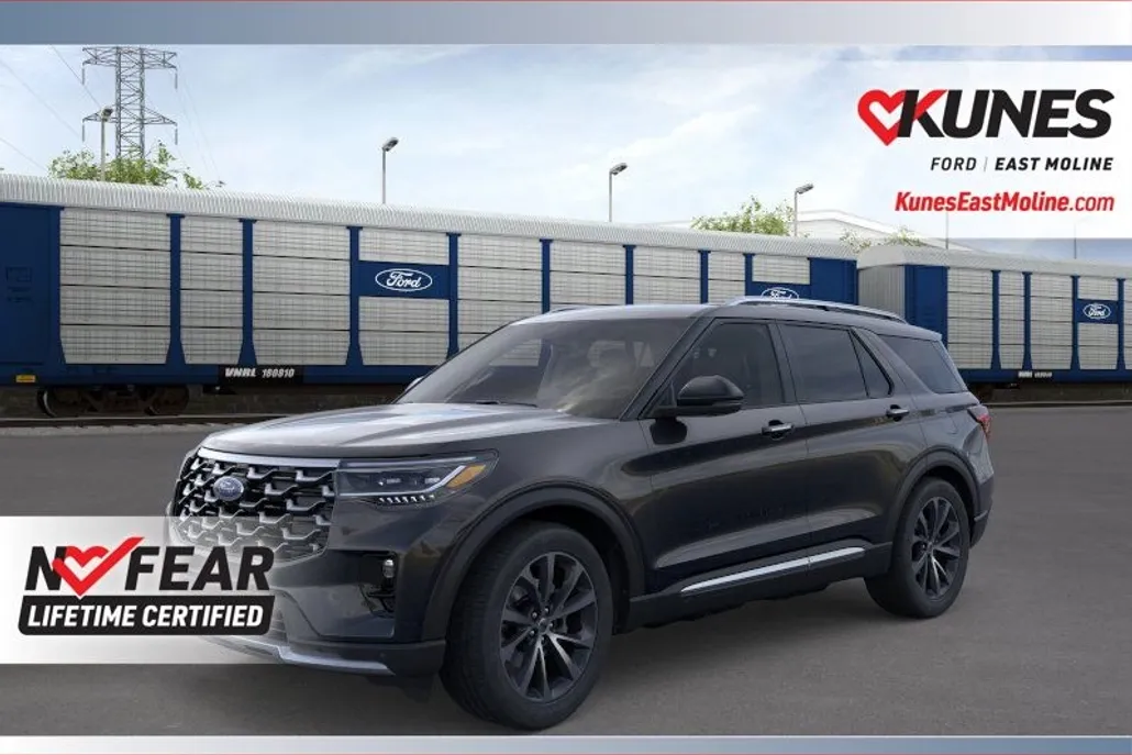 2025 Ford Explorer Platinum photo 1