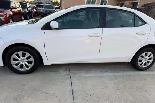2015 Toyota Corolla L photo 3