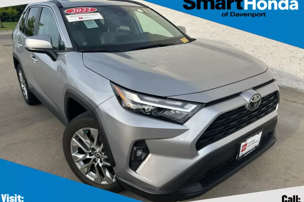 2022 Toyota RAV4 XLE Premium photo 1