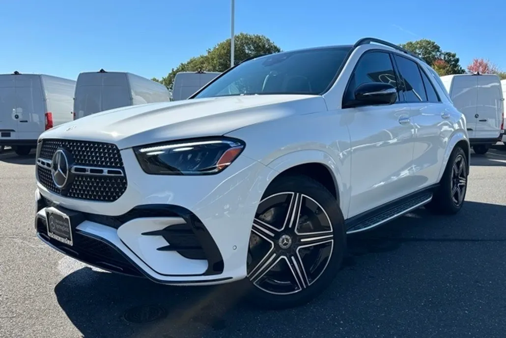 2025 Mercedes Benz GLE 350 4MATIC photo 1