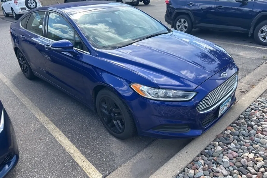 2014 Ford Fusion SE photo 1