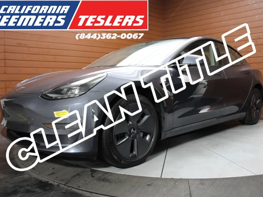 2023 Tesla Model 3 photo 1
