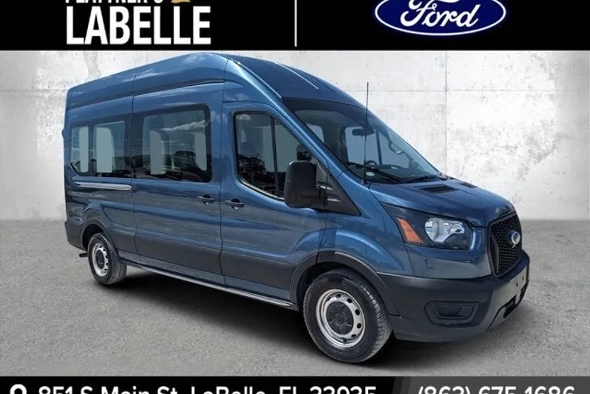 2023 Ford Transit Passenger XL photo 1