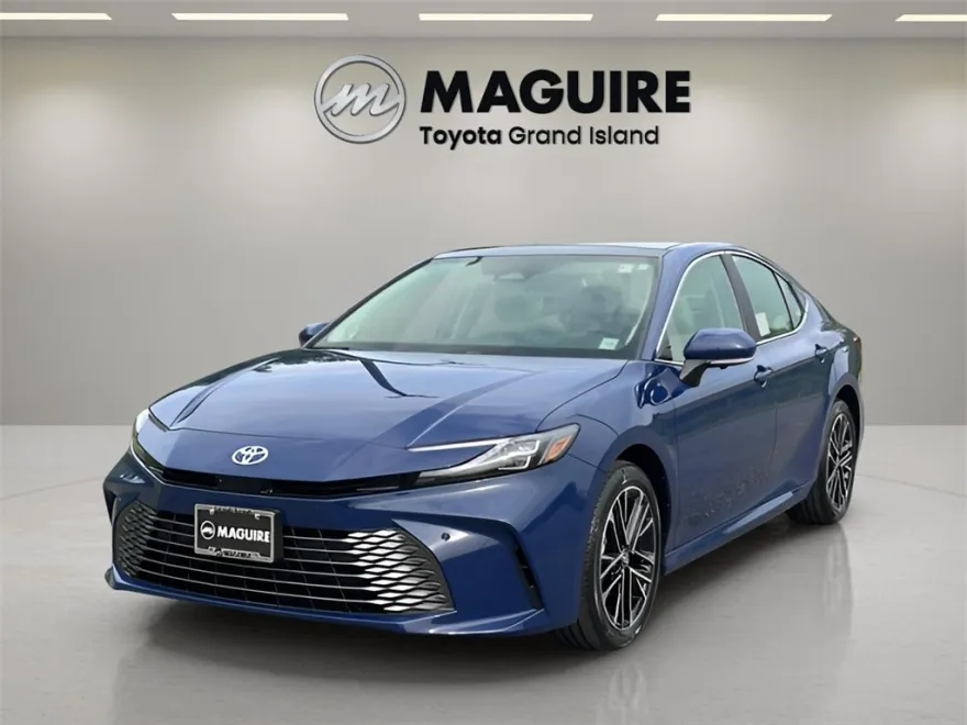 2025 Toyota Camry XSE photo 1