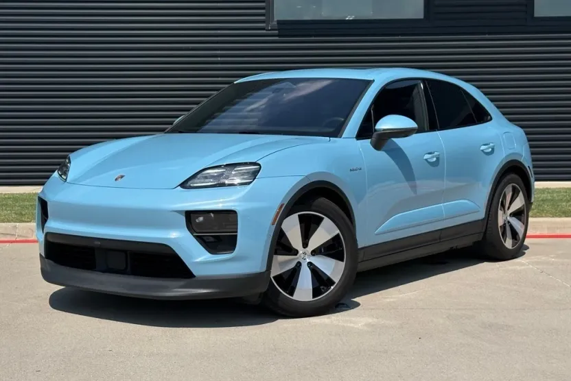 2024 Porsche Macan Electric 4 photo 1