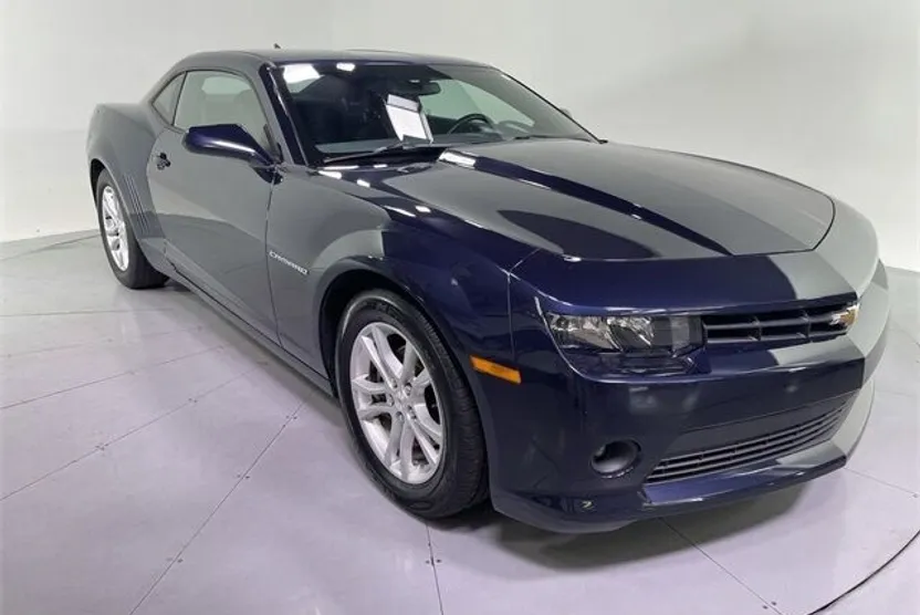 2015 Chevrolet Camaro 1LT photo 1