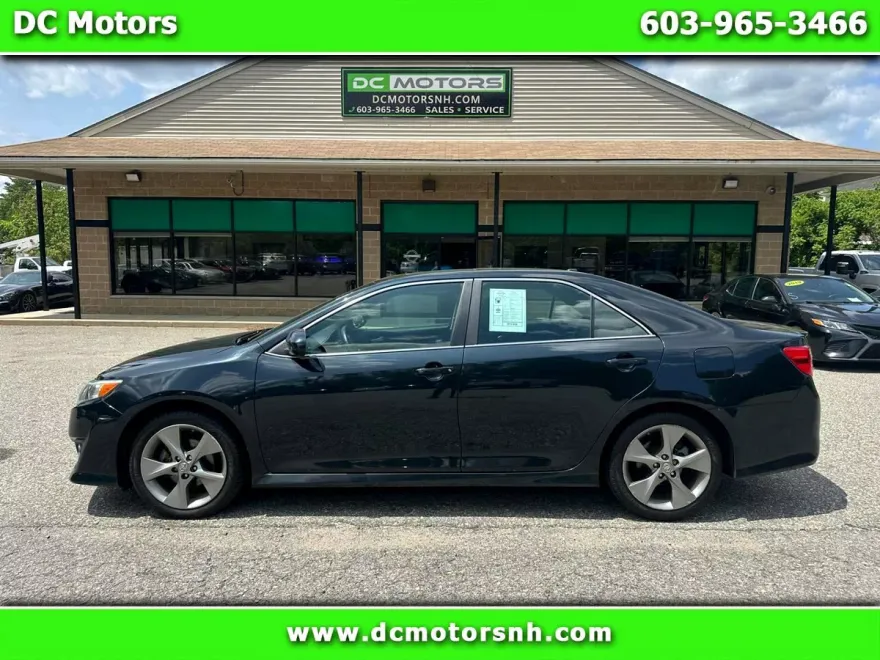2012 Toyota Camry XLE photo 1