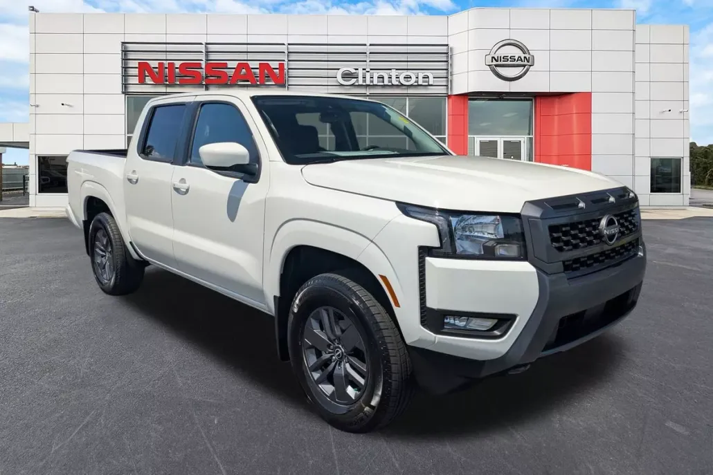 2025 Nissan Frontier SV photo 1