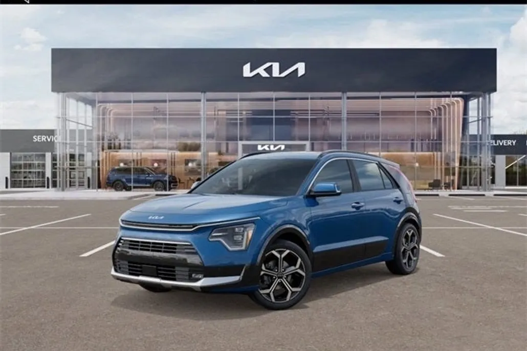 2025 Kia Niro SX Touring photo 1