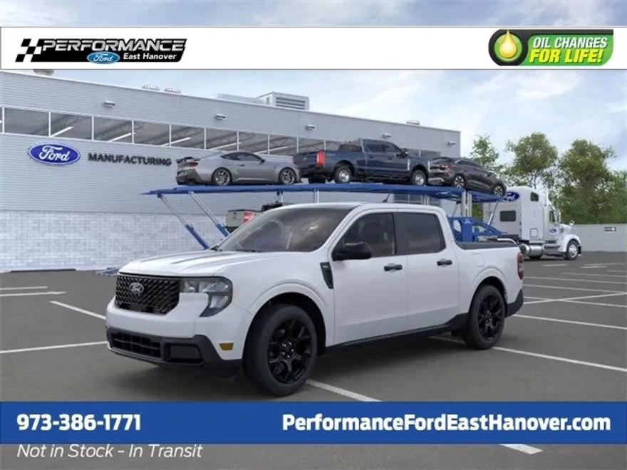 2025 Ford Maverick XLT photo 1