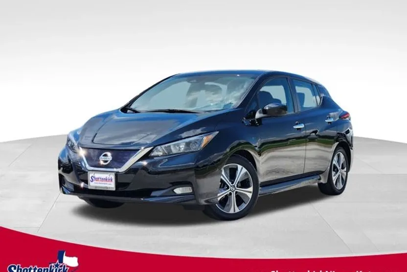 2020 Nissan Leaf SV photo 1