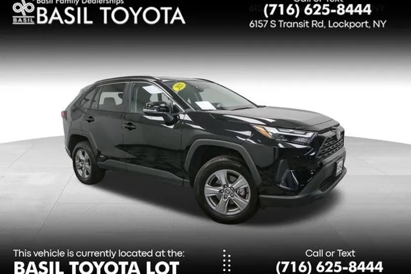 2025 Toyota RAV4 Hybrid XLE photo 1