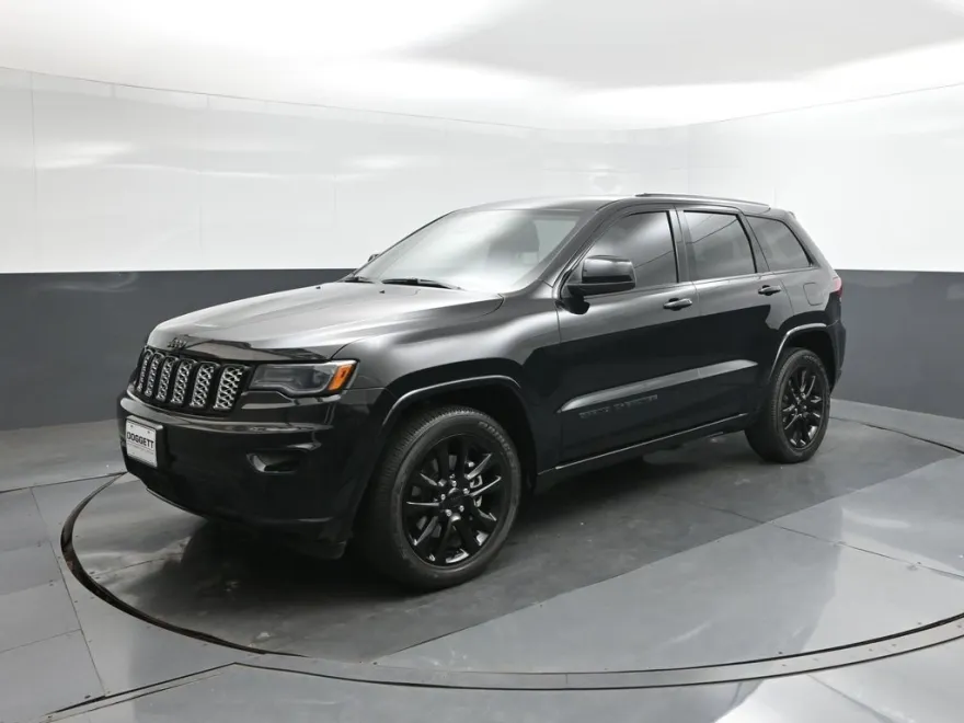 2021 Jeep Grand Cherokee Laredo X photo 1