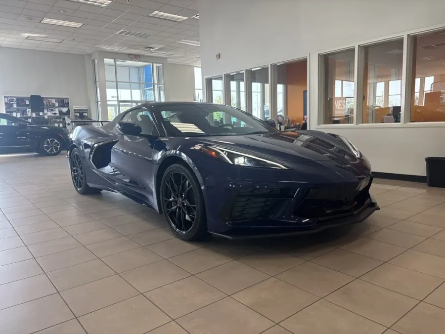 2025 Chevrolet Corvette Stingray 3LT photo 1