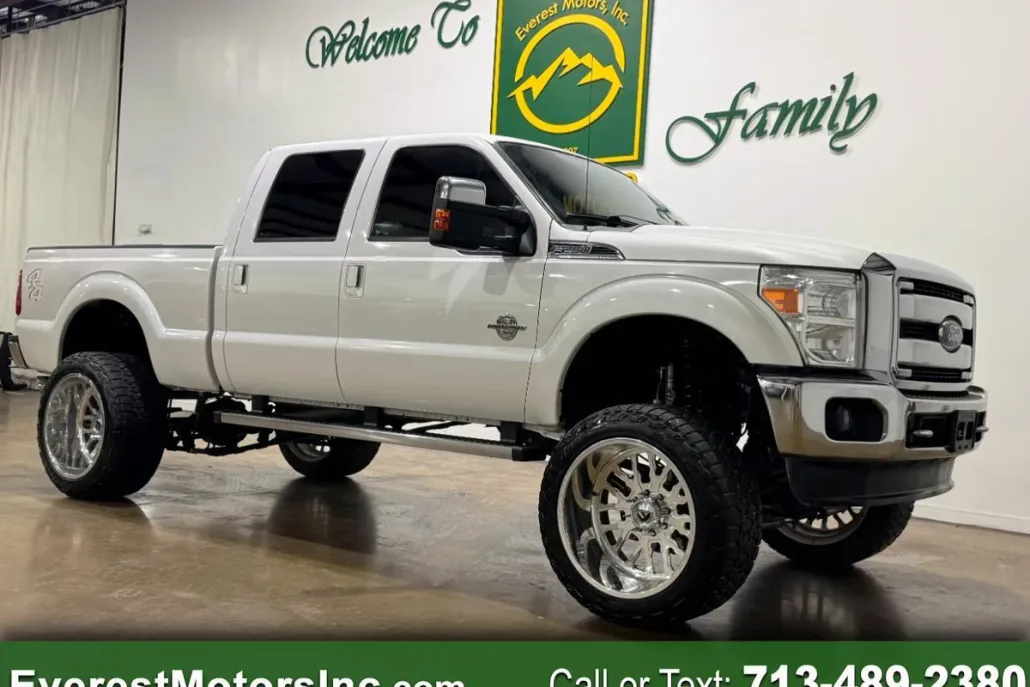 2014 Ford F-250 Lariat photo 1