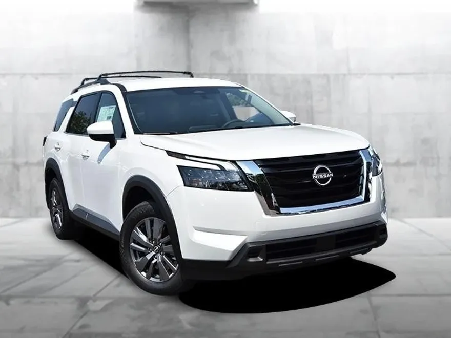 2025 Nissan Pathfinder SV photo 1