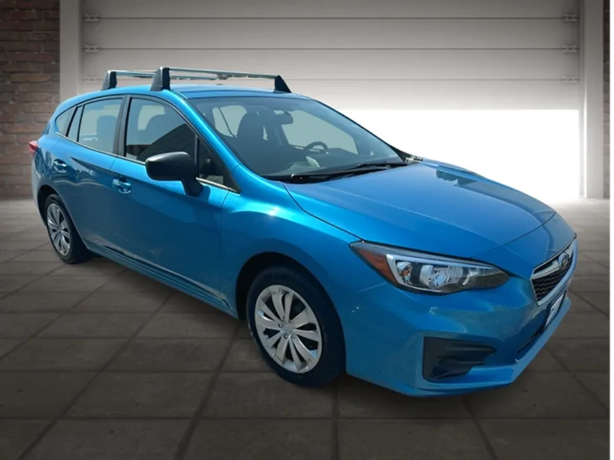 2019 Subaru Impreza 2.0i photo 1