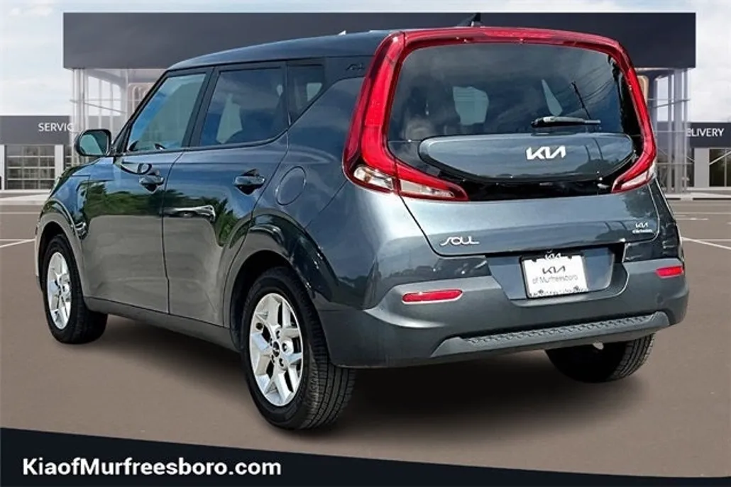 2022 Kia Soul LX photo 1