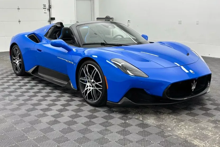 2023 Maserati MC20 Base Cielo photo 1