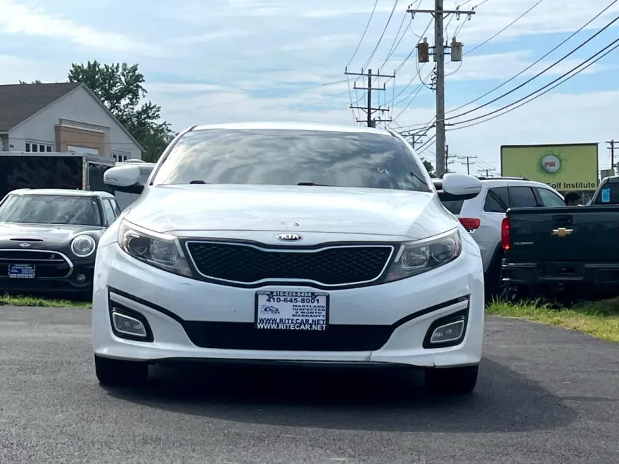 2015 Kia Optima LX photo 1
