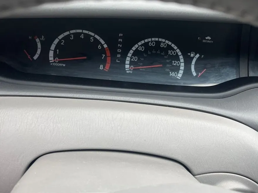 2002 Toyota Avalon XL photo 8