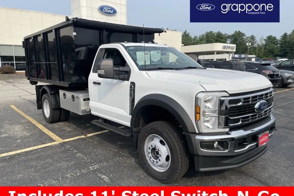 2025 Ford F-600 photo 1