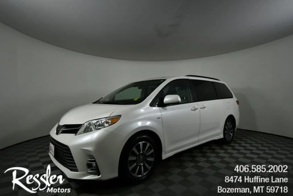 2020 Toyota Sienna XLE Premium photo 1
