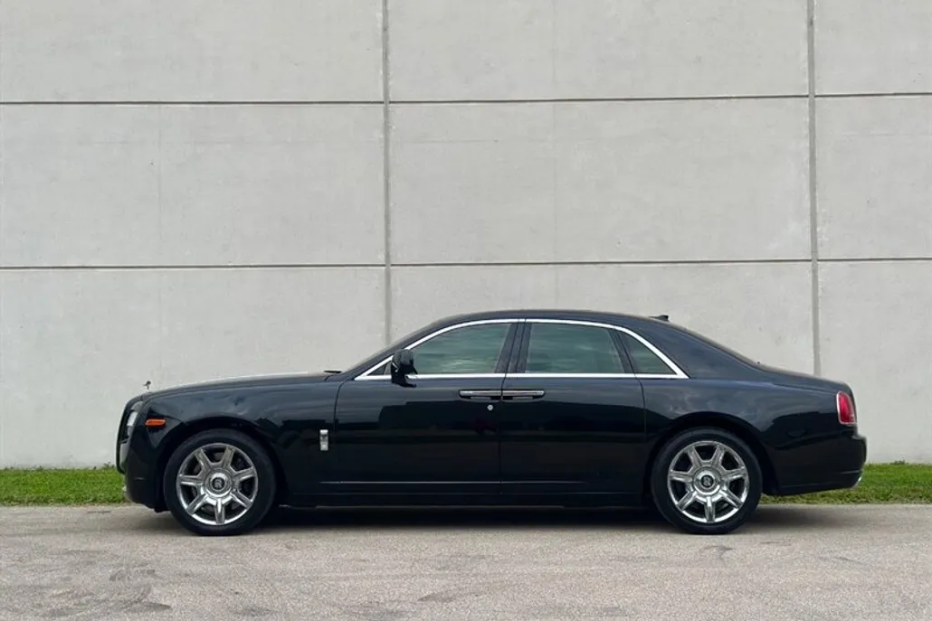 2010 Rolls Royce Ghost RR4 photo 1