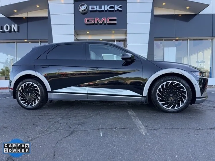 2023 Hyundai Ioniq 5 SE photo 1